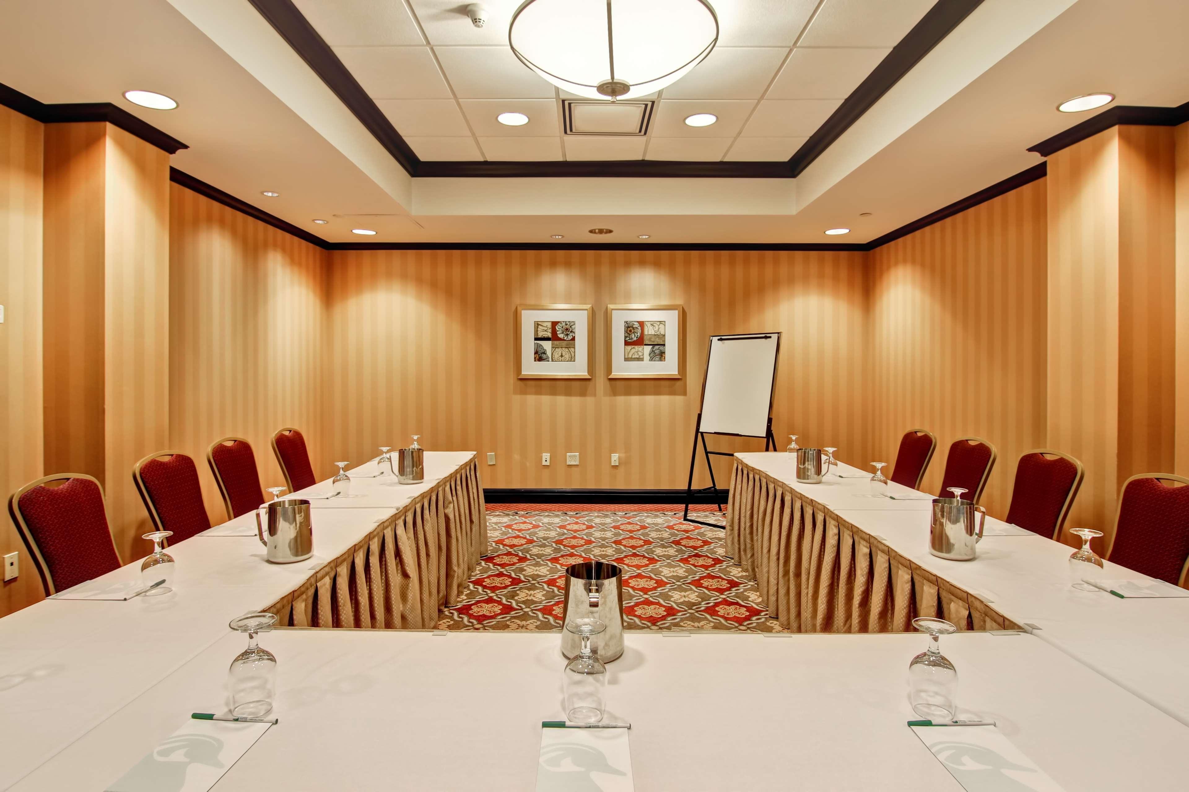 Hampton Inn By Hilton Toronto Airport Corporate Centre ภายนอก รูปภาพ