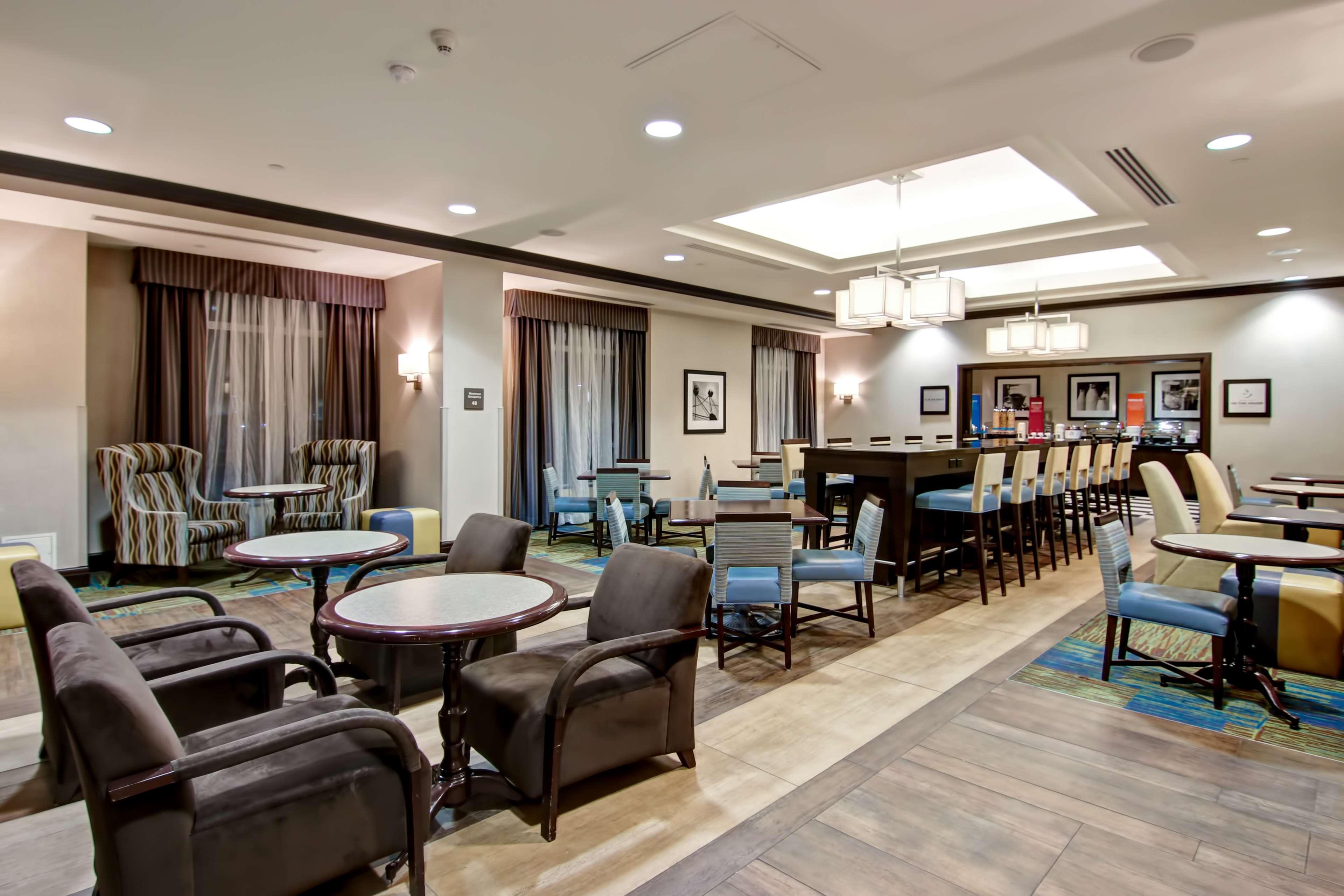 Hampton Inn By Hilton Toronto Airport Corporate Centre ภายนอก รูปภาพ