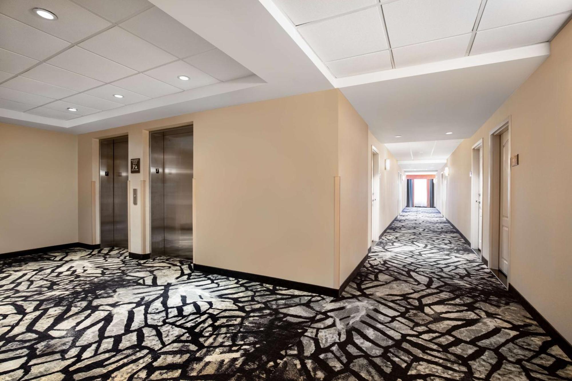 Hampton Inn By Hilton Toronto Airport Corporate Centre ภายนอก รูปภาพ
